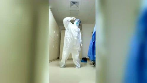 板凳吃瓜的视频,揭秘网络红人的爆红之路